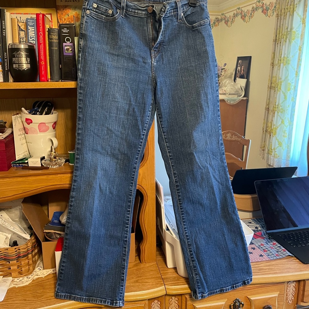 Levi's Women's Straight Leg Blue Jeans